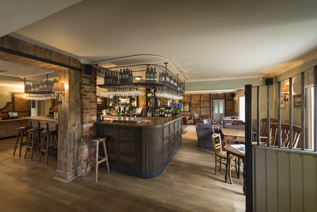 The Hawk Inn Andover Exterior photo